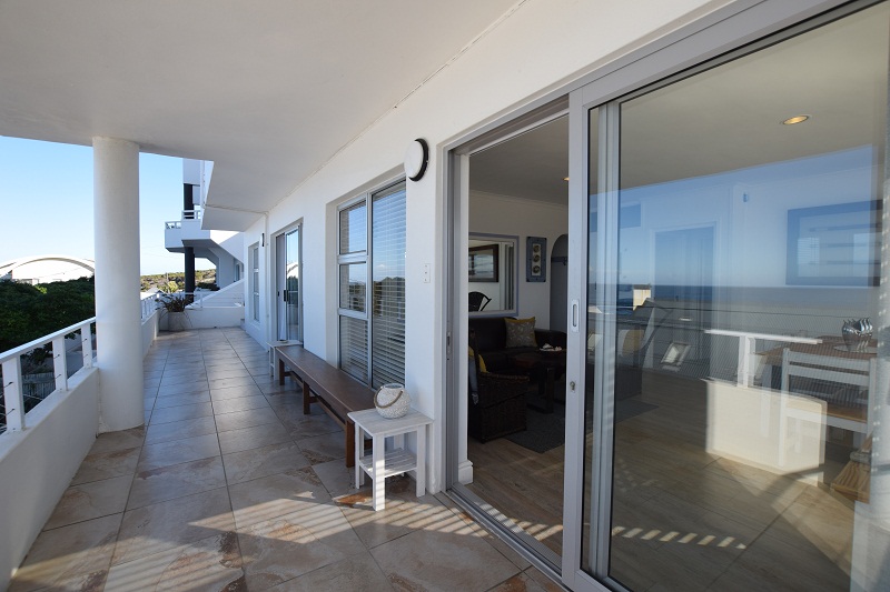 Balcony 2 Balcony 2